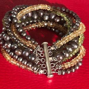 Sterling silver 925 bracelet 9 strand
Black pearl citrine Parado bracelet size 7